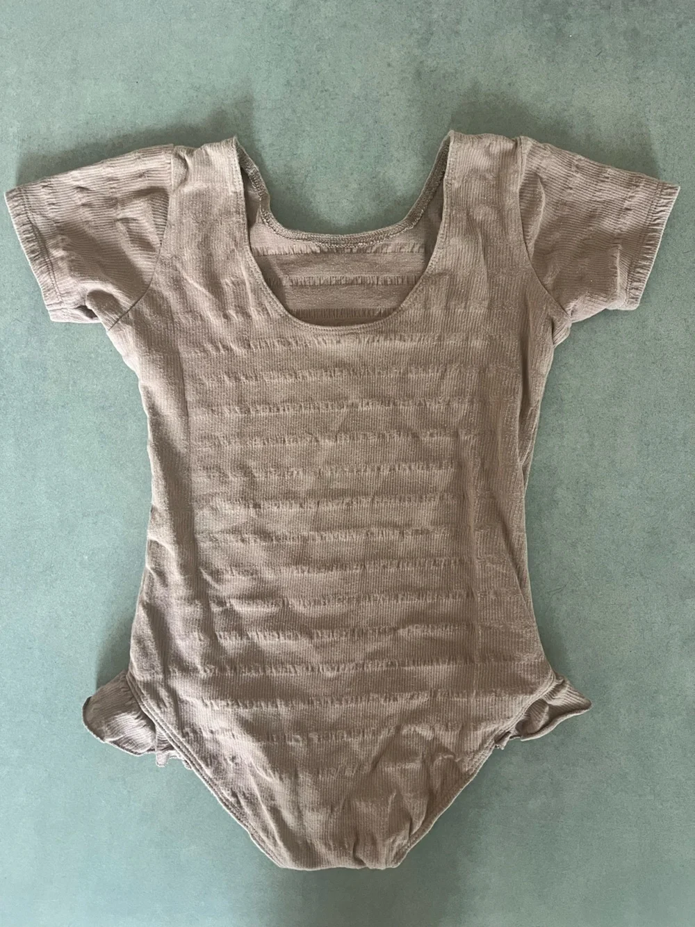 RYLEE+CRU - Kids Short Sleeve Ruffle Hem Bodysuit in Taupe - Size 8/9